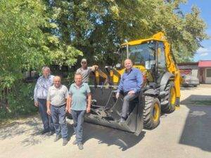 Primăria Cernești achiziționează un buldoexcavator modern pentru comunitate
