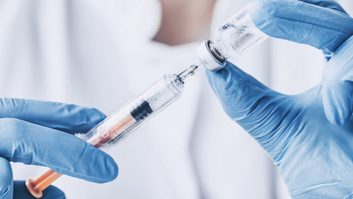 Vaccinarea gratuită anti-HPV se extinde pentru tineri până la 26 de ani