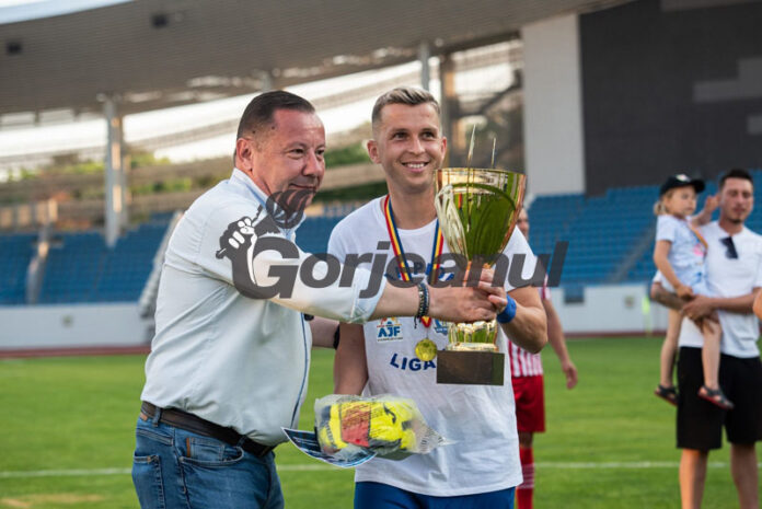 Fotbalul gorjean își premiază campionii: CSM Târgu Jiu, pe primul loc la seniori