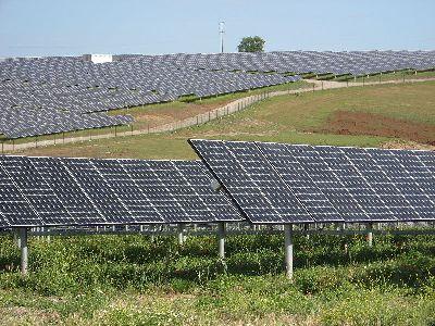 Investiții chinezești în parcuri fotovoltaice în România: o oportunitate promițătoare