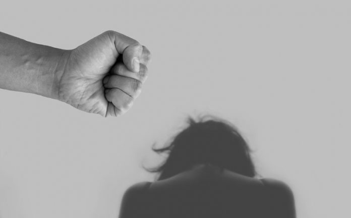 Tentativă de viol și agresiune la Târgu-Cărbunești: Victima în stare gravă la spital