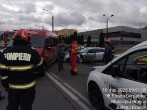 Accident în Brașov: 13 victime, dintre care 10 copii și 3 adulți, transportate la spital