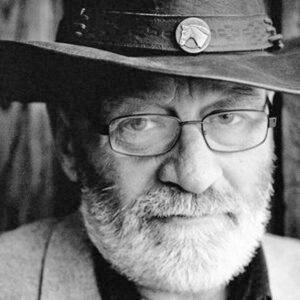 Ion Mureșan: poetul care îmbină tradiția și inovația în lirica românească