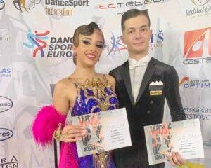 Galactic Dance strălucește la competiția internațională din Slovacia
