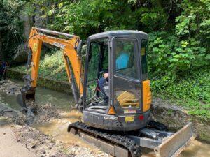 Decolmatarea pârâului Graft: Un pas important pentru zona După Ziduri