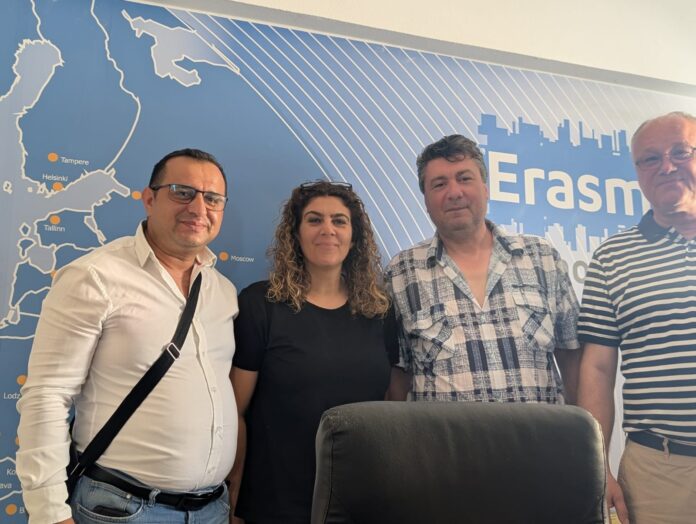 Instructorii din Târgu Jiu își dezvoltă abilitățile digitale în Cipru