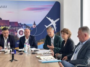 Noul consiliu de administrație al Aeroportului Brașov: cine sunt membrii și ce indemnizații primesc?