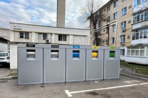 Montarea primelor 100 de ecoinsule digitalizate a început