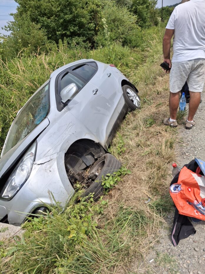Accident grav la Vârț: patru răniți în coliziune