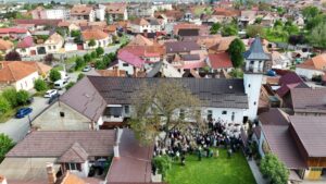 Părintele Arsenie, ocrotitor al unei biserici din Râșnov