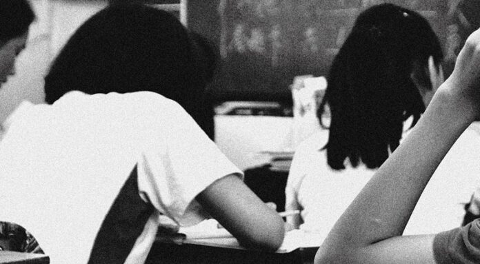 Asigurarea de sănătate pentru românii care studiază în străinătate: Ce trebuie să știi