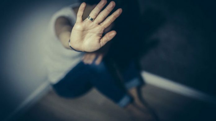 Agresiune familială în Dănești: soția a cerut ajutorul poliției