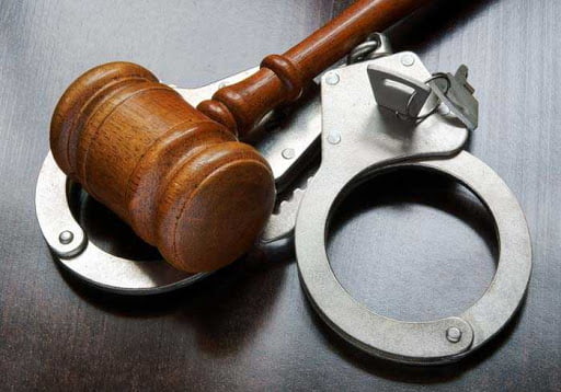 Arest preventiv de 30 de zile pentru un bărbat acuzat de distrugere în Giurgiu
