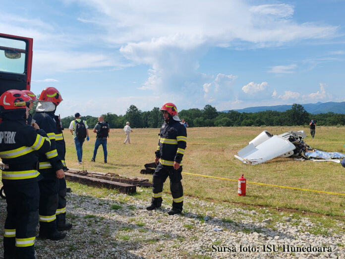 Accident aviatic tragic la Orăștie: un planor s-a prăbușit în parc