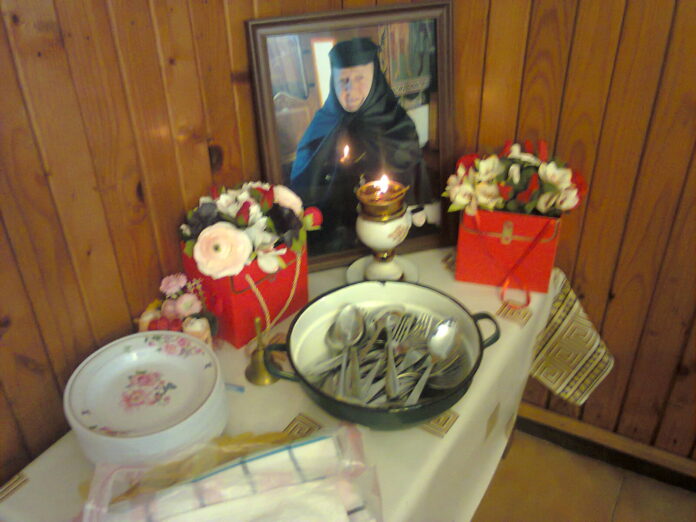Oameni care își amintesc de Maica Stareță Marina Gligor Stavrofora