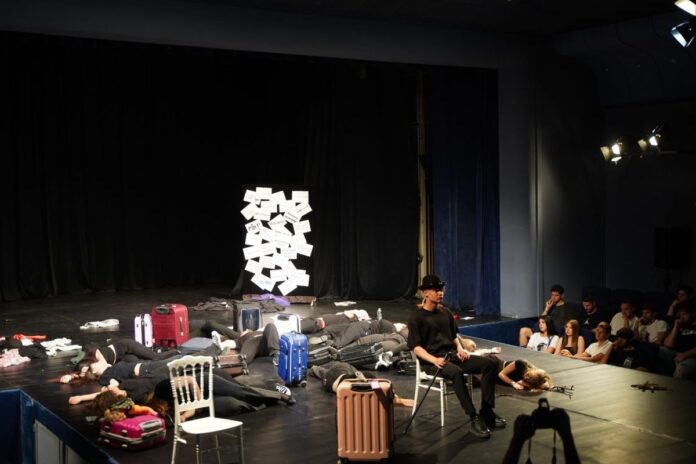 Elevii-actori din Gorj strălucesc la festivalul de teatru