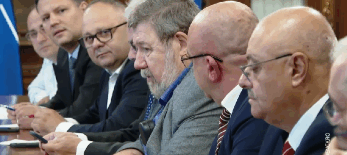 Nicușor Dan discută cu sindicatele despre măsuri fiscale controversate