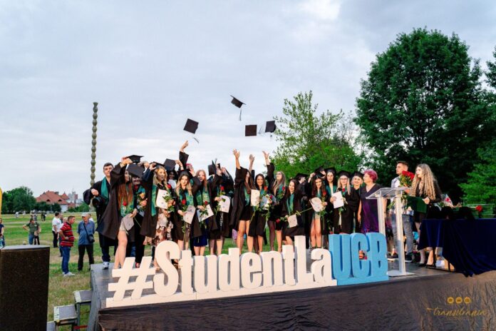 Ceremonie de absolvire la Universitatea Constantin Brâncuși: un nou început pentru tineri