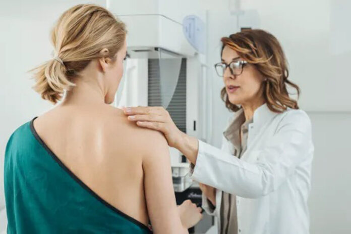România pierde fonduri esențiale pentru depistarea cancerului la femei