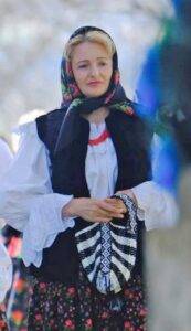 Lucia și poezia ca legătură între culturi