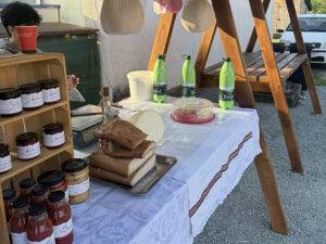 O nouă piață tradițională deschisă în Remetea Chioarului pentru produsele locale