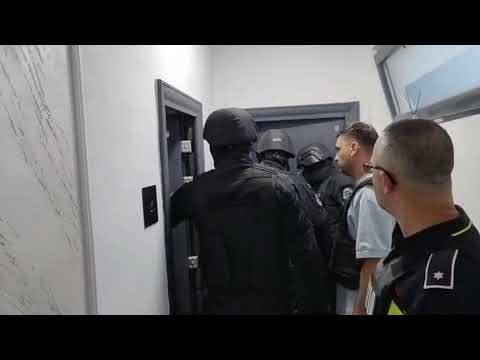 Tinerii acuzați de cămătărie și șantaj au fost eliberați sub control judiciar