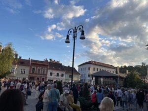 Descoperă oferta culturală de weekend în Brașov