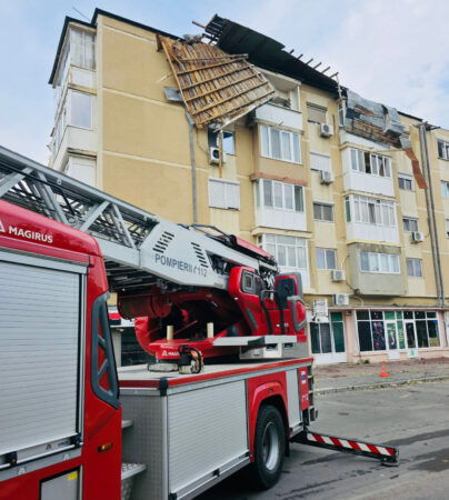 Pompierii din Giurgiu intervin rapid în urma furtunilor devastatoare
