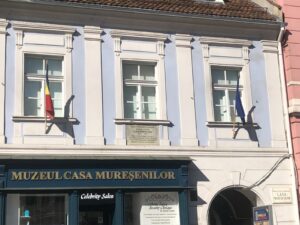 Un expert în cascadorii va dezvălui secretele filmului la Brașov