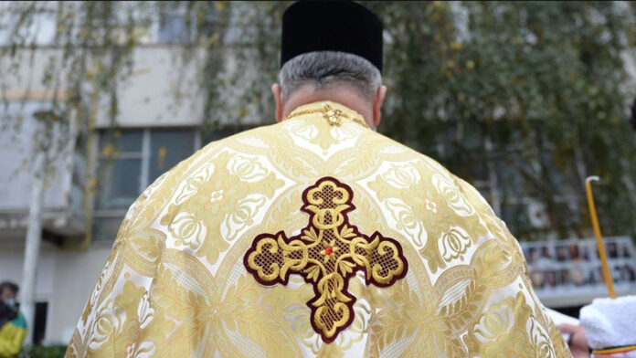 Mitropolia Olteniei organizează concurs pentru angajarea preoților în Gorj