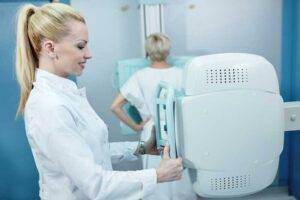 Maramureș îmbunătățește accesul la servicii medicale prin noi contracte
