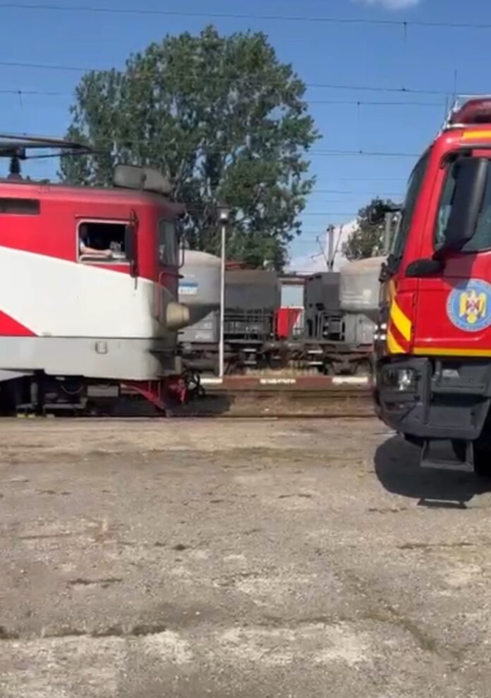 Accident feroviar grav în Gara Turceni: o tânără transportată de urgență cu elicopterul