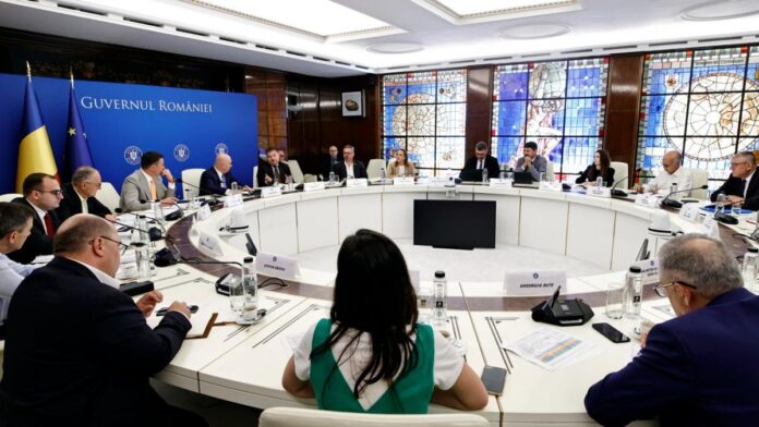 Primarii contestă reformele lui Bolojan: „Măsuri imorale și nefundamentate”