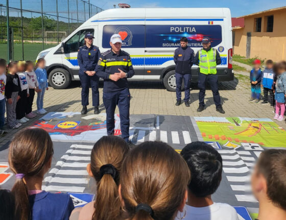 Copiii și polițiștii, împreună pentru un drum mai sigur