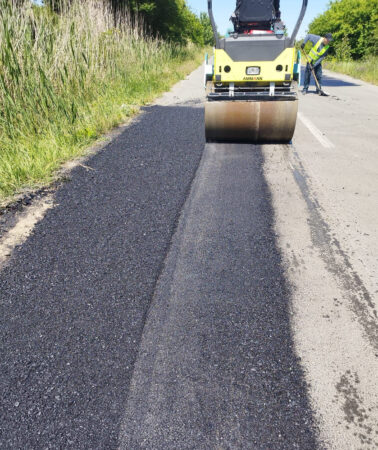 Lucrări de întreținere pe drumurile județene 412C și 503A din județul Giurgiu
