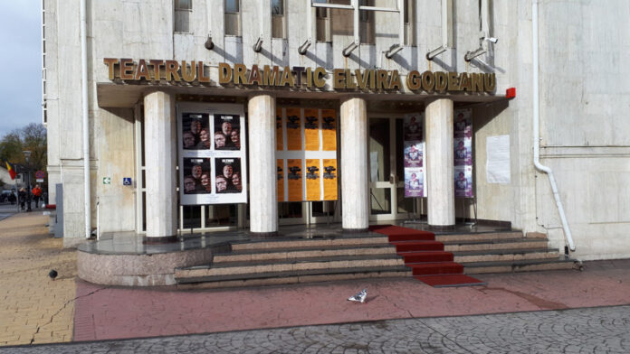 Teatrul din Târgu Jiu angajează croitor cu experiență: detalii despre concurs