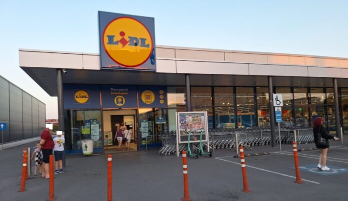 Lidl România promovează roșiile locale în magazinele sale
