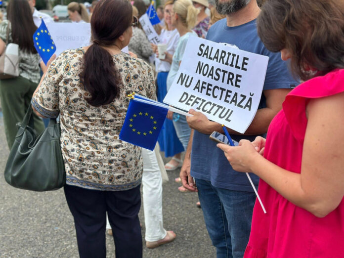 Angajații sunt îndemnați să solicite compensații pentru orele suplimentare și concediile restante