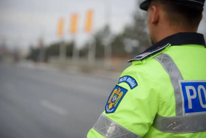 Un tânăr din Scoarța, prins conducând un moped fără permis și sub influența alcoolului