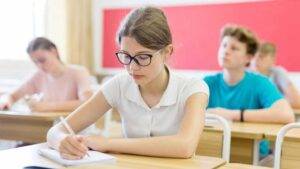 Evaluarea Națională 2025: Ce trebuie să știe absolvenții de clasa a VIII-a