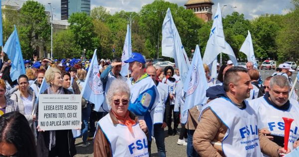 Sindicaliștii din educație anunță proteste masive din cauza normelor didactice