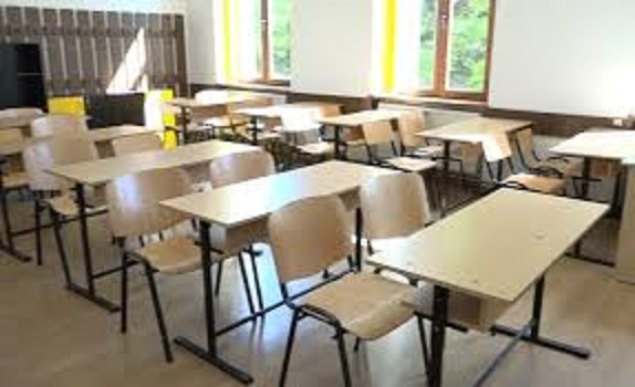 Modificări controversate în educație: Guvernul Bolojan trimite pachetul legislativ pentru promulgare