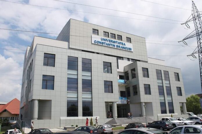 Studenții romi au la dispoziție locuri speciale la UCB Târgu Jiu