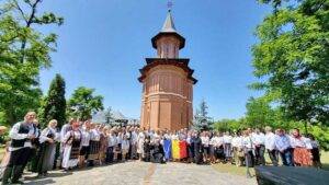 Sărbătoare la Mănăstirea Scărișoara Nouă în cinstea Sfântului Ioan Botezătorul