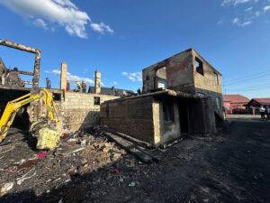 Solidaritate exemplară în Lăpuș: comunitatea se mobilizează pentru reconstrucția a două case