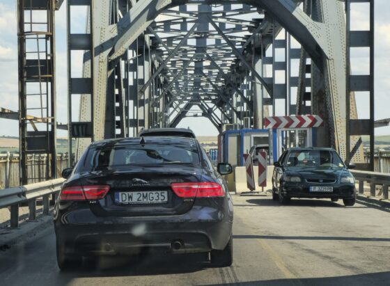 Trafic restricționat pe Podul Prieteniei din Giurgiu din cauza unui camion defect