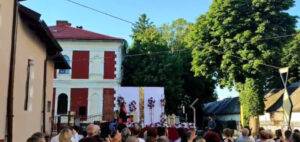 Un concert de muzică clasică încântă sighetenii în centrul orașului