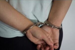 Bărbat reținut pentru amenințări la adresa soției și încălcarea ordinului de protecție