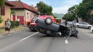 Accident rutier grav în Brașov: două victime transportate la spital