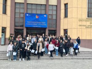 Elevii brașoveni se pregătesc să devină liderii de mâine